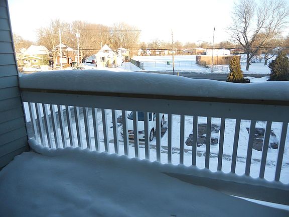 4th image of 296 Main St APT 204