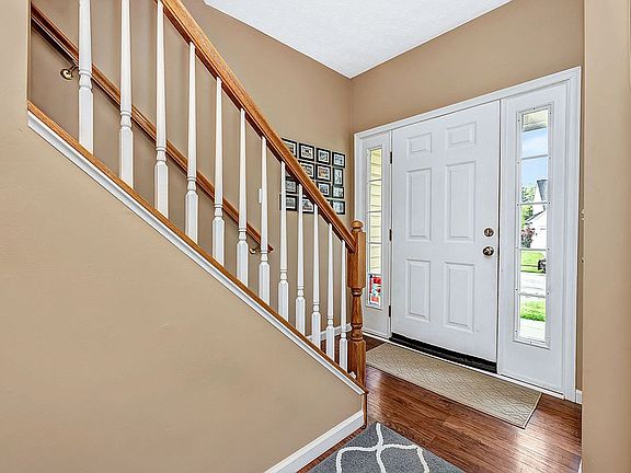 4th image of 800 Woodlawn Ct