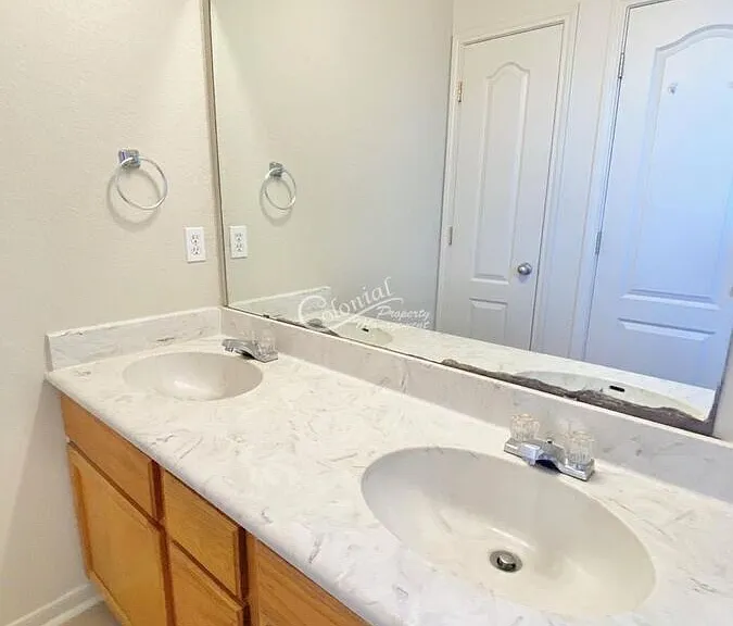 709 Jorgette Dr — Photo 12