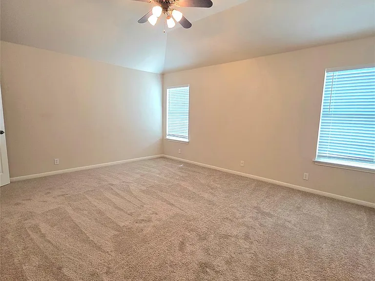 2215 Conway Cv — Photo 22