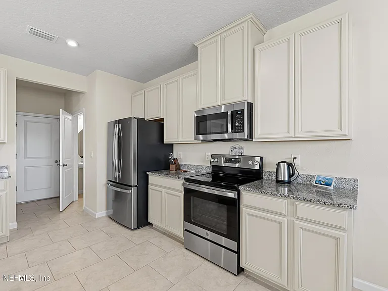 1052 Victoria Hills Ct — Photo 6