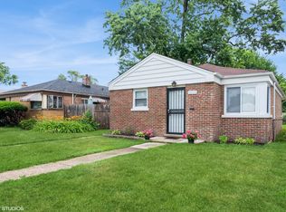 12529 S Loomis St, Calumet Park, IL