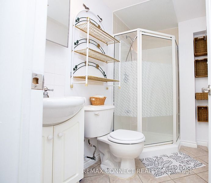 Toronto House for rent - 2 Bedrooms — photo 12