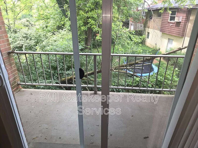 2459 Montana Ave #4 — Photo 5