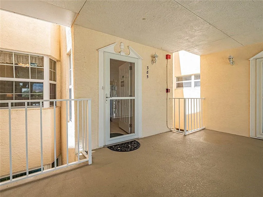 2 bed, 913 sqft, $1,850 — Photo 4