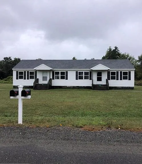 103 Kathy Dr — Photo 2