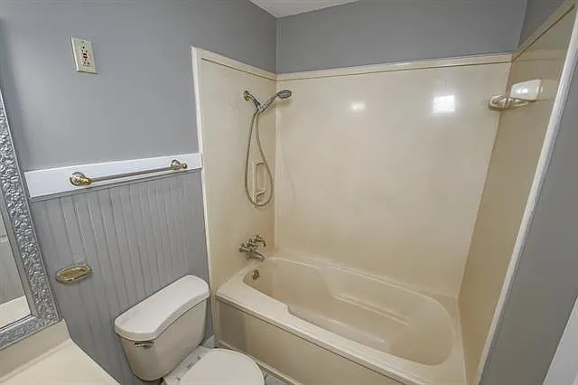 308 Robin Hood Dr — Photo 22