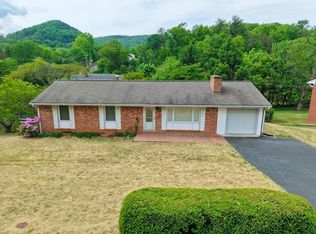 5410 Warwood Dr, Roanoke, VA 24018