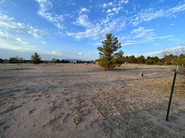 12 Abercrombie Ln, Tularosa, NM 88352