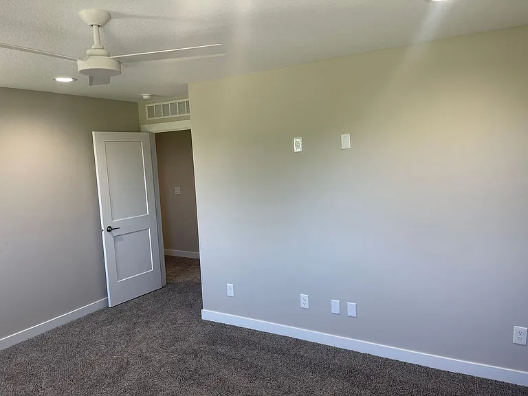9125 Calvin Dr — Photo 20