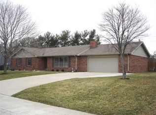 8766 Carriage Ln, Pendleton, IN 46064