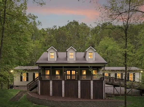 2288 N Berrys Chapel Rd, Franklin, TN 37069