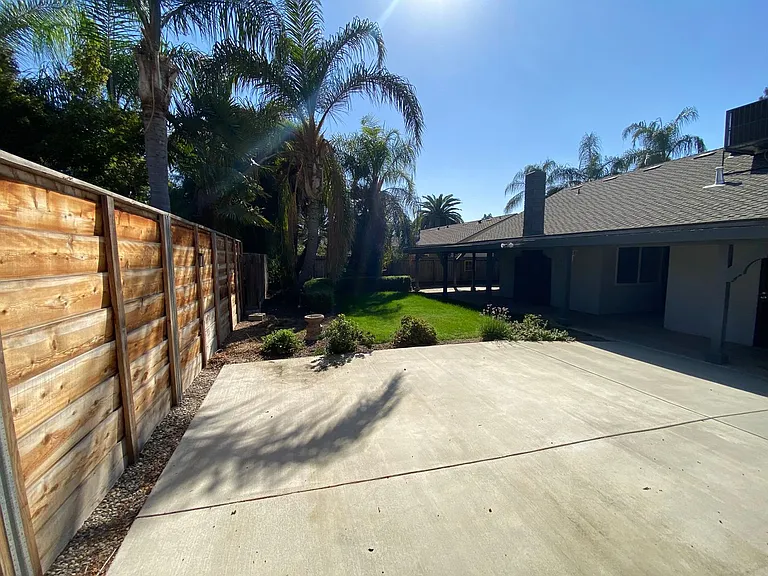 934 N Kent St — Photo 34