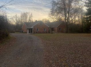 51925 Eleven Mile Rd, South Lyon, MI 48178