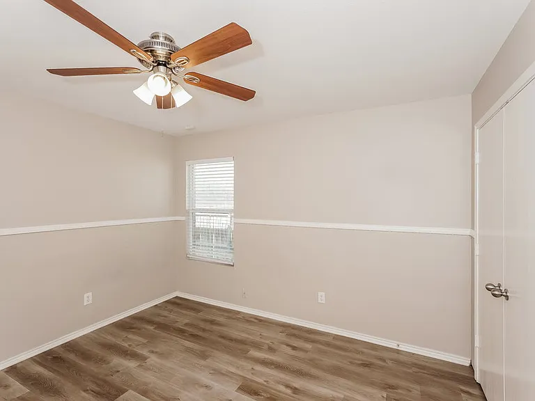 4549 Lacebark Ln — Photo 13