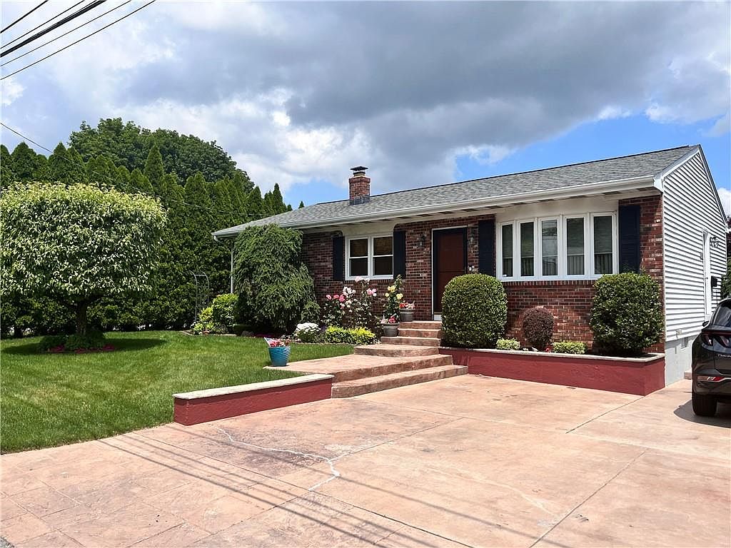 19 Furlong St, Cranston, RI 02920 Zillow