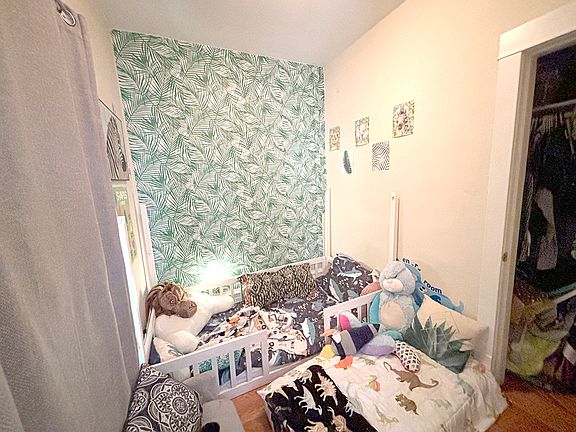 4th image of 426 Hannah Ave #2