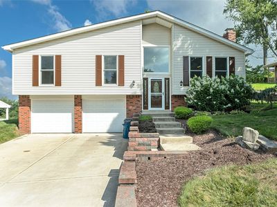 555 Monticello Dr, Delmont, PA, 15626