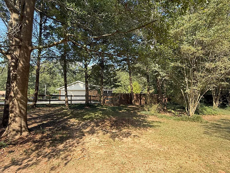 1050 Aiken Rd — Photo 19