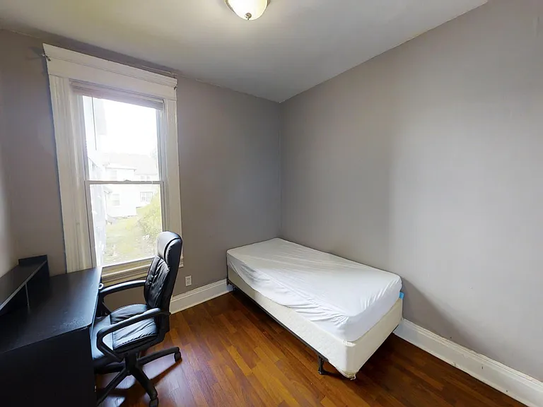 1316 E Genesee St #3 — Photo 8