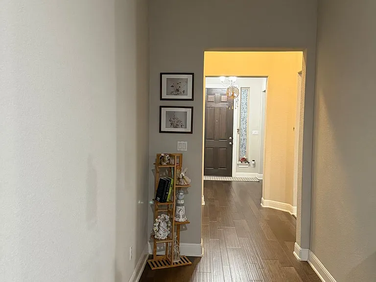 2637 Enza Dr — Photo 2