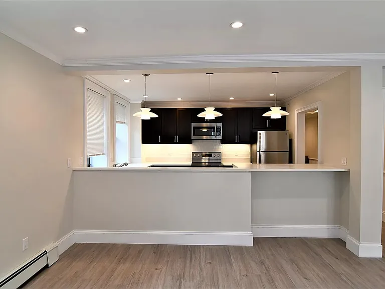 31 Glenville Ave #A — Photo 3
