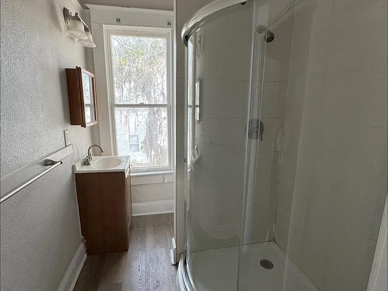 220 N Beaumont Ave #2 — Photo 9