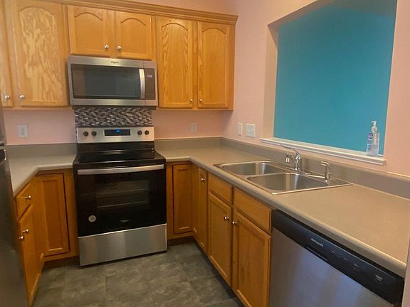 2nd image of 2485 Loch Stone Dr