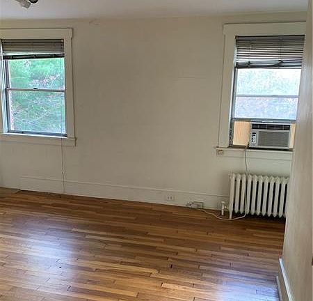 5th image of 501 Amberson Ave