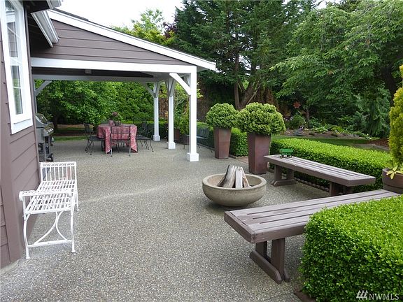 5th image of 9428 72nd Ave NW