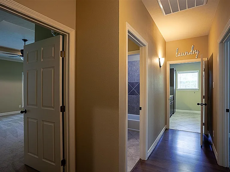 289 Broadmoor Dr — Photo 24