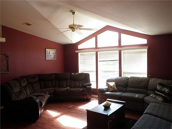 2nd image of 147 Whispering Pines Dr