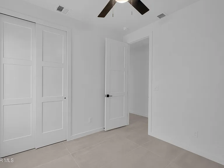 12825 Middlesbrough Ave — Photo 27