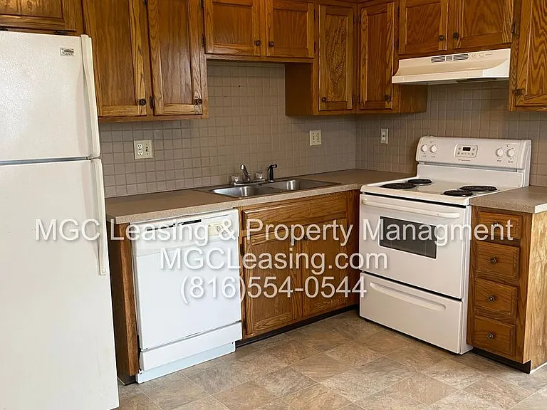 515 Sky Vue Dr — Photo 5