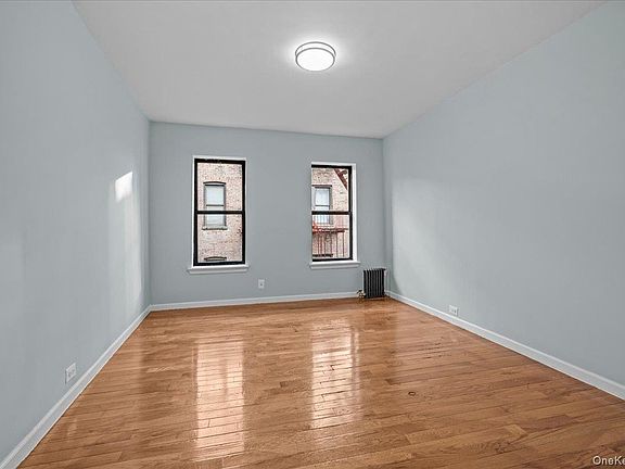 3rd image of 3121 Middletown Road #8J