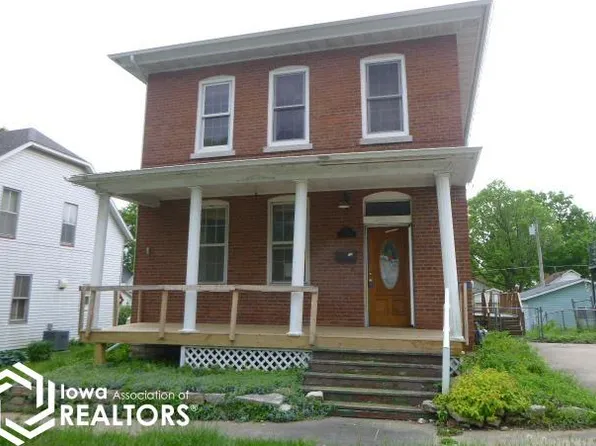 721 Lewis St, Burlington, IA 52601