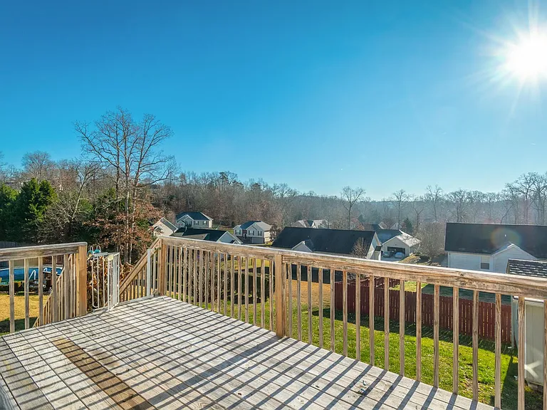 6449 Veronica Dr — Photo 12