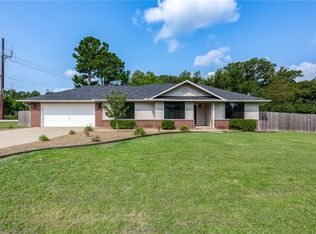 1 Hebrides Dr, Bella Vista, AR 72715