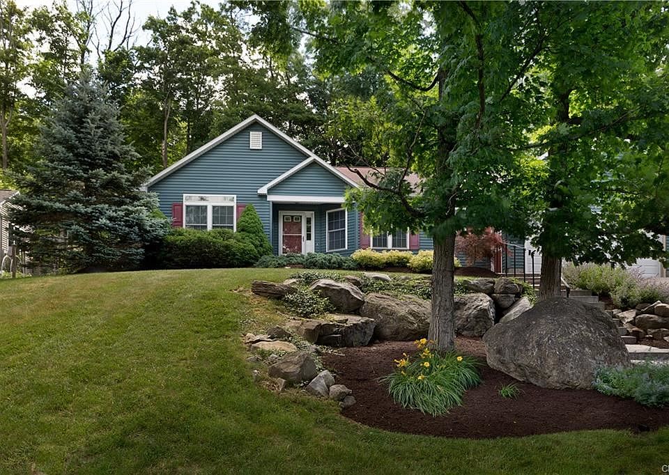 1st image of 31 Kinderwood Dr