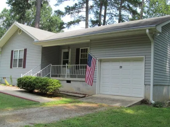 21 Orchard St, Chase City, VA 23924