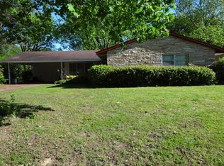 196 Byron Dr, Memphis, TN 38109