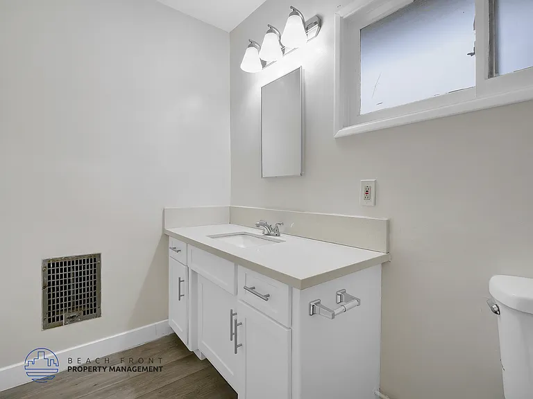 7933 Alverstone Ave. — Photo 13