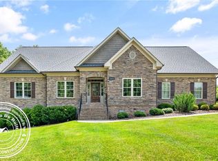 3911 Old Berkshire Dr, Browns Summit, NC 27214