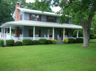 380 N College St, Newton, AL 36352