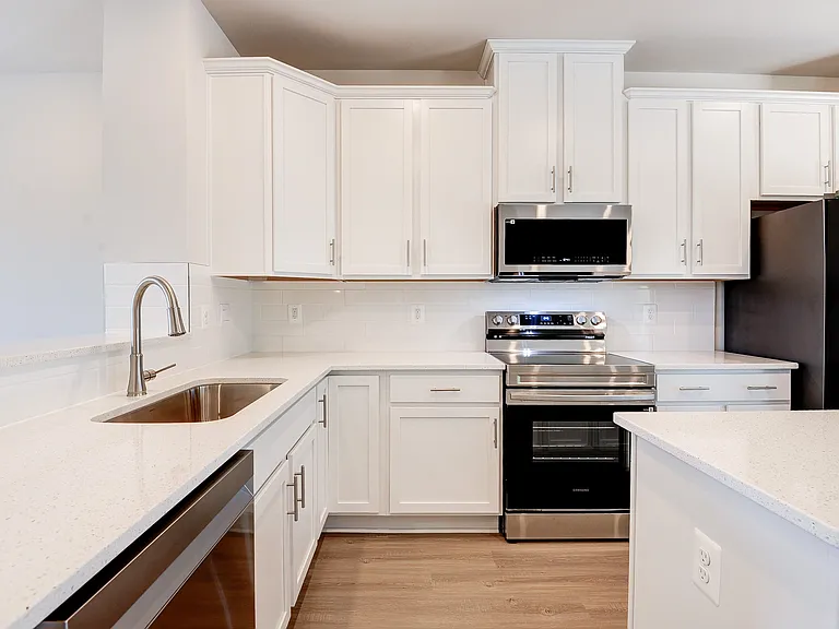 116 Shuoner Ct — Photo 2
