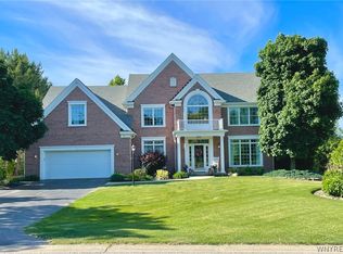 205 Fox Meadow Ln, Orchard Park, NY 14127