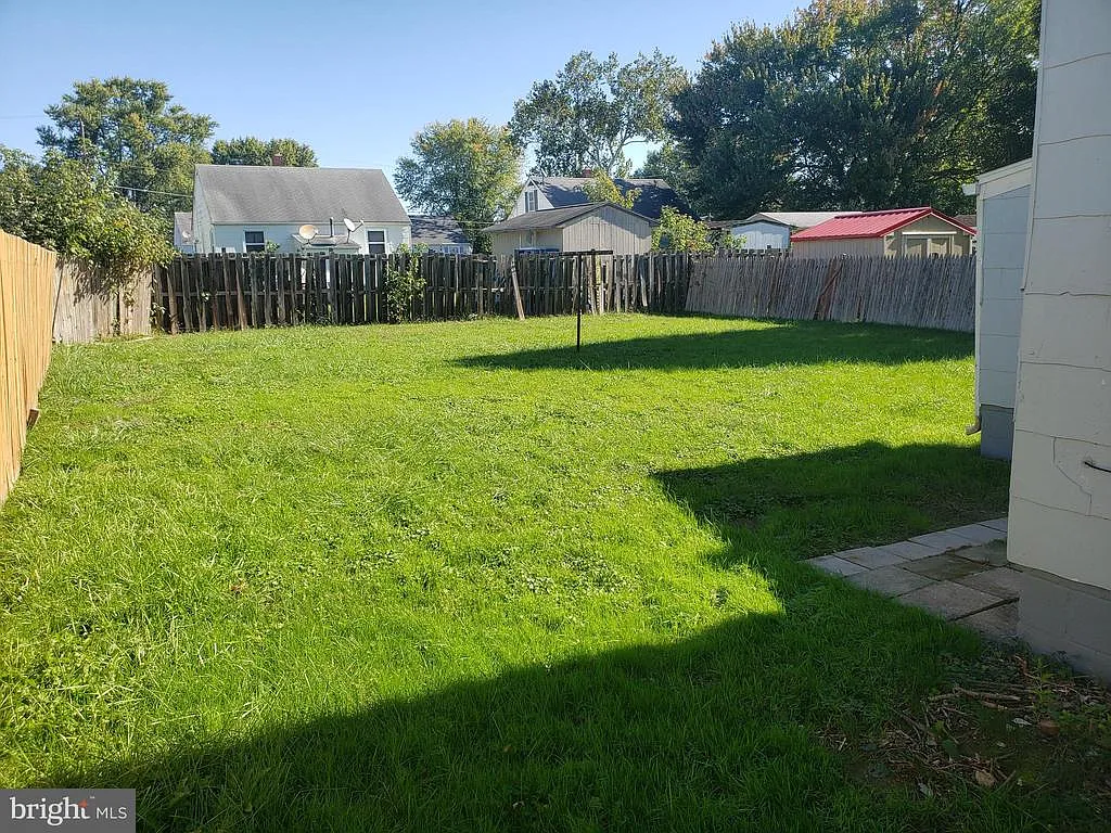 2 bed, 1.0 bath, 702 sqft, $1,500 — Photo 3
