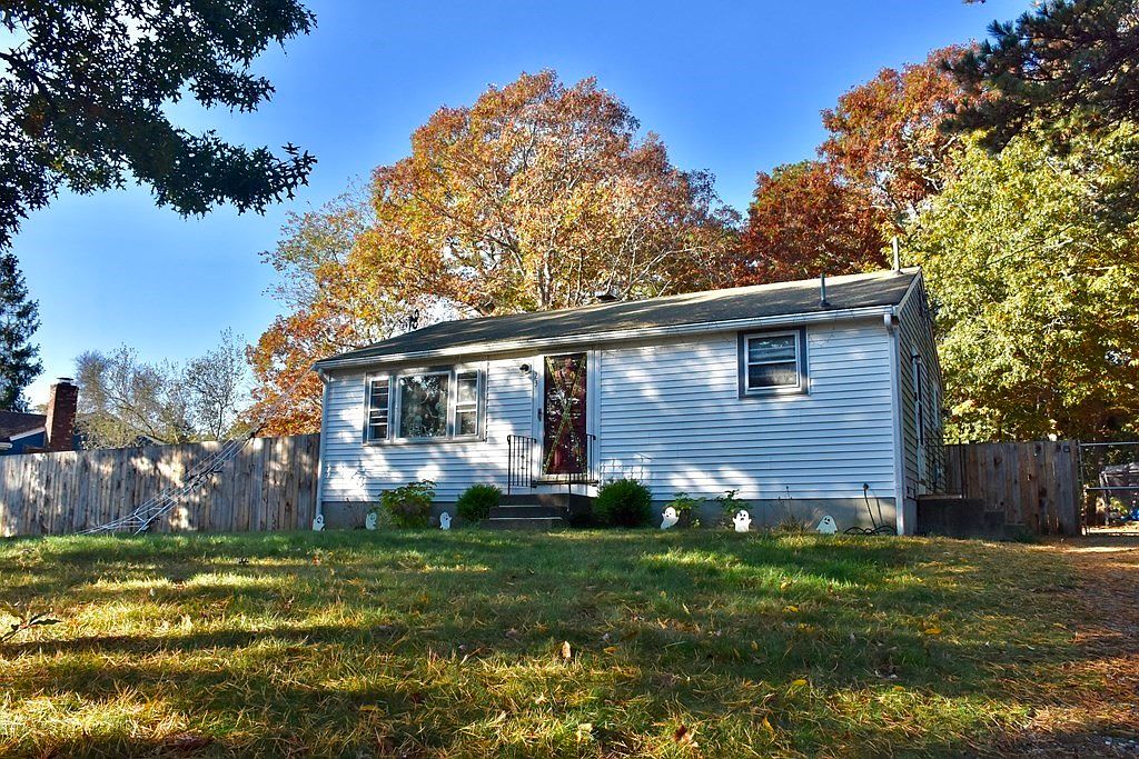 23 Trask Rd Plymouth MA 02360 Zillow