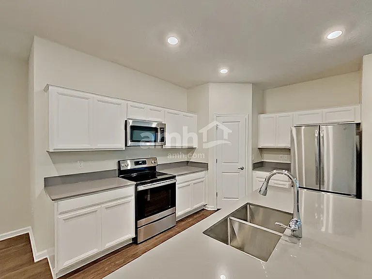 4349 Seven Canyons Dr — Photo 3