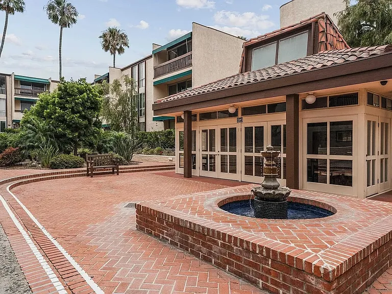 6455 La Jolla Blvd #246 — Photo 12